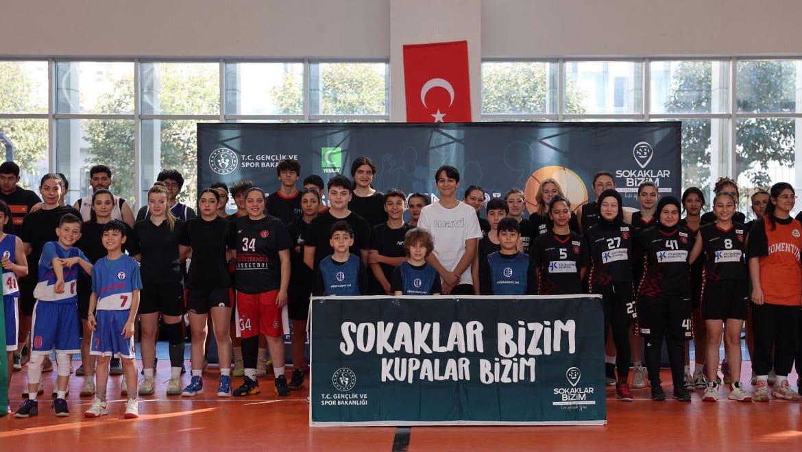 Yeşilay Spor Oyunları "Sokaklar Bizim" 3x3 Basketbol Turnuvası Sona Erdi