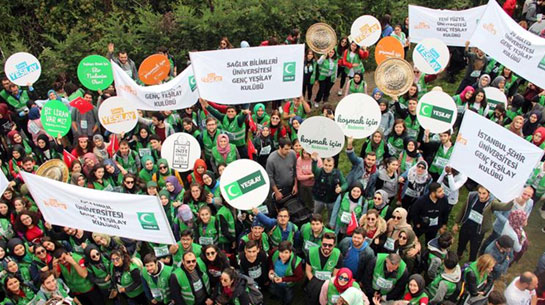 Tülin Şahin runs for the Green Crescent in İstanbul Marathon