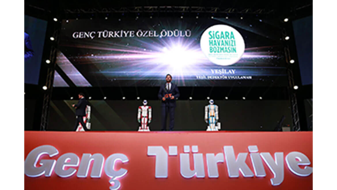 genc-turkiye-zirvesinden-yesilaya-ozel-odul-b.jpg
